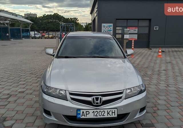 Серый Хонда Аккорд, объемом двигателя 2 л и пробегом 183 тыс. км за 6500 $, фото 2 на Automoto.ua