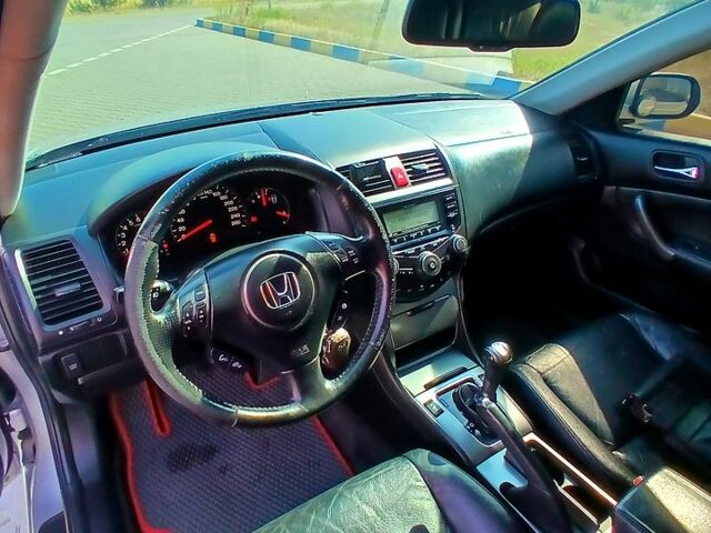 Серый Хонда Аккорд, объемом двигателя 2 л и пробегом 0 тыс. км за 6500 $, фото 7 на Automoto.ua