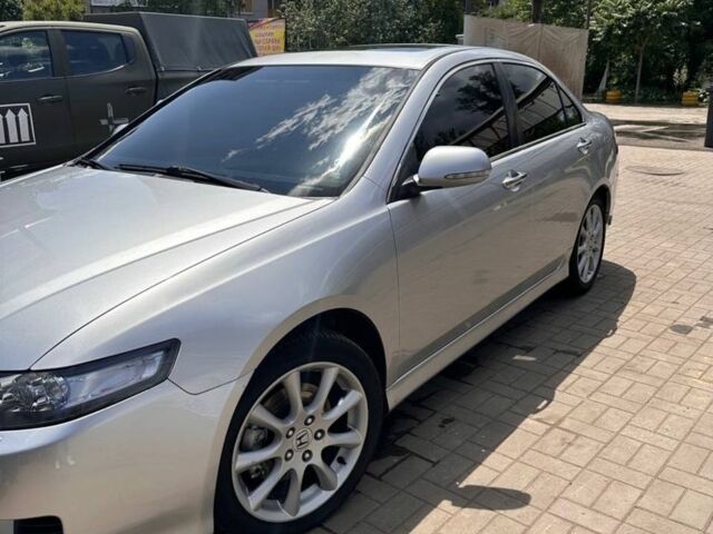 Серый Хонда Аккорд, объемом двигателя 2.4 л и пробегом 220 тыс. км за 7500 $, фото 4 на Automoto.ua