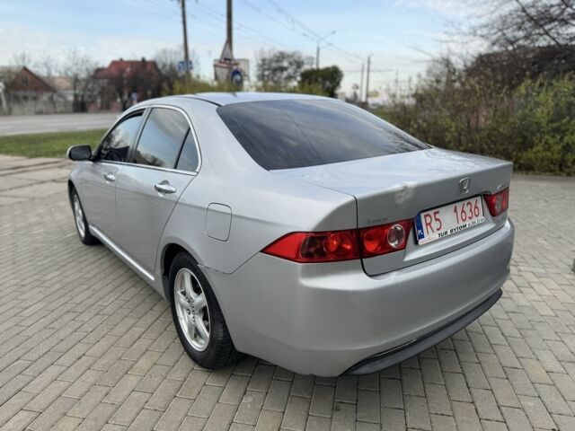 Серый Хонда Аккорд, объемом двигателя 2.2 л и пробегом 285 тыс. км за 2800 $, фото 4 на Automoto.ua