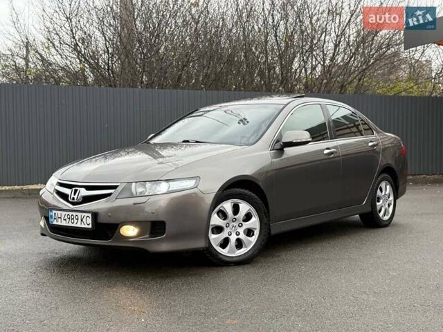 Сірий Хонда Аккорд, об'ємом двигуна 2 л та пробігом 188 тис. км за 6999 $, фото 2 на Automoto.ua