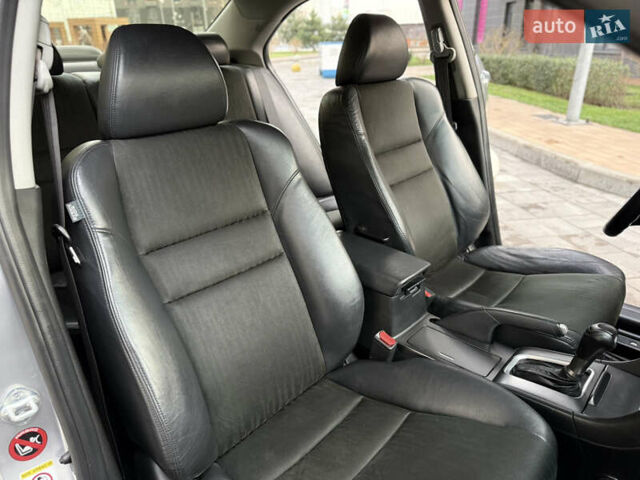 Серый Хонда Аккорд, объемом двигателя 2.4 л и пробегом 156 тыс. км за 9800 $, фото 51 на Automoto.ua