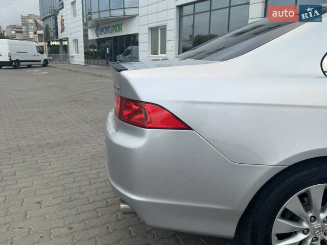 Серый Хонда Аккорд, объемом двигателя 2 л и пробегом 226 тыс. км за 6700 $, фото 9 на Automoto.ua