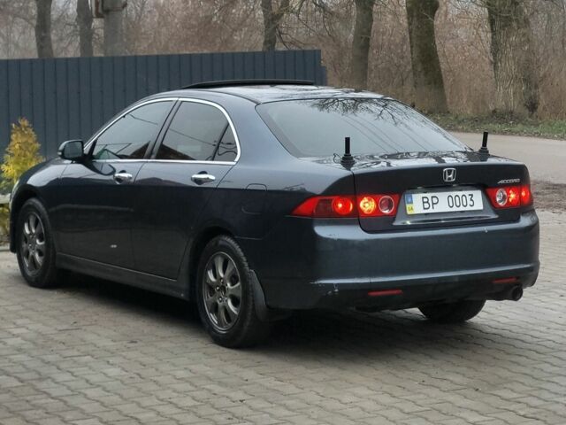 Сірий Хонда Аккорд, об'ємом двигуна 2 л та пробігом 299 тис. км за 5200 $, фото 3 на Automoto.ua