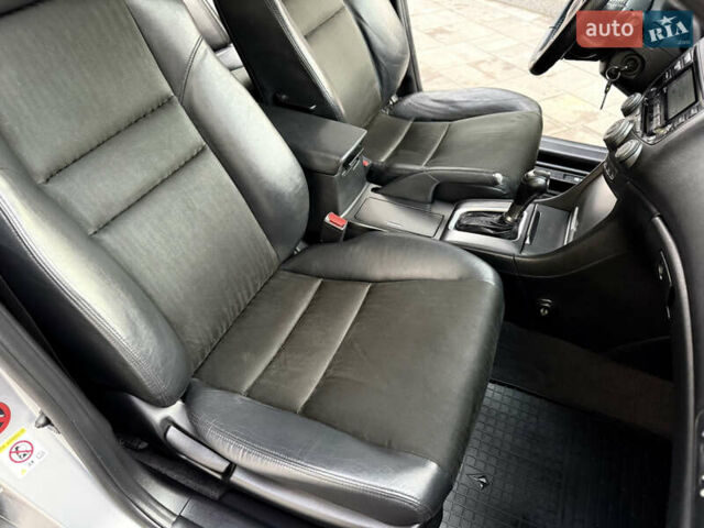 Серый Хонда Аккорд, объемом двигателя 2.4 л и пробегом 156 тыс. км за 9800 $, фото 50 на Automoto.ua