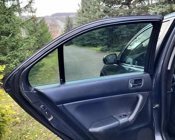 Серый Хонда Аккорд, объемом двигателя 2 л и пробегом 200 тыс. км за 5300 $, фото 16 на Automoto.ua