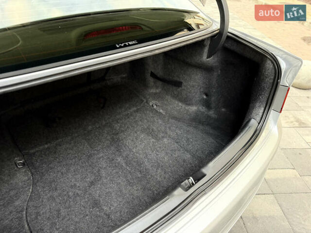 Серый Хонда Аккорд, объемом двигателя 2.4 л и пробегом 156 тыс. км за 9800 $, фото 64 на Automoto.ua