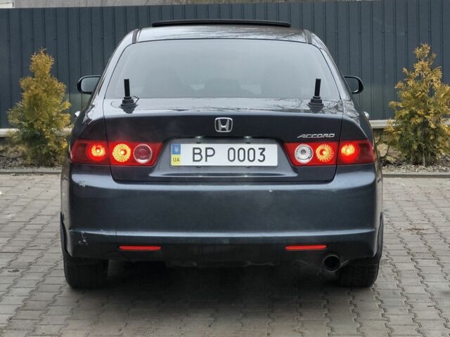Сірий Хонда Аккорд, об'ємом двигуна 2 л та пробігом 299 тис. км за 5200 $, фото 2 на Automoto.ua