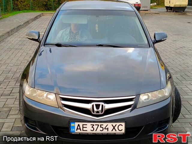 Серый Хонда Аккорд, объемом двигателя 2.2 л и пробегом 0 тыс. км за 6000 $, фото 1 на Automoto.ua