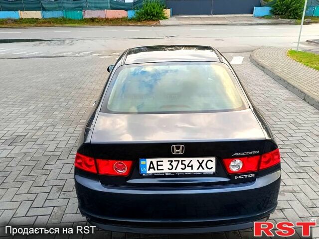 Серый Хонда Аккорд, объемом двигателя 2.2 л и пробегом 0 тыс. км за 6000 $, фото 3 на Automoto.ua