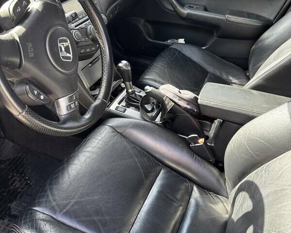 Сірий Хонда Аккорд, об'ємом двигуна 2.35 л та пробігом 302 тис. км за 6200 $, фото 6 на Automoto.ua