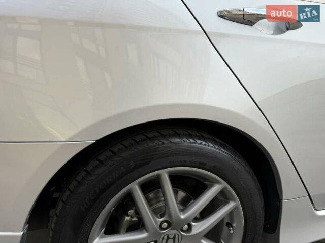 Серый Хонда Аккорд, объемом двигателя 2.4 л и пробегом 156 тыс. км за 9800 $, фото 26 на Automoto.ua