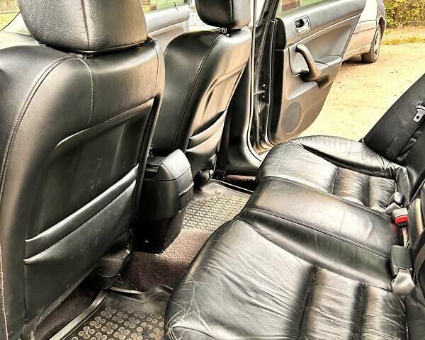 Серый Хонда Аккорд, объемом двигателя 2 л и пробегом 420 тыс. км за 5500 $, фото 7 на Automoto.ua