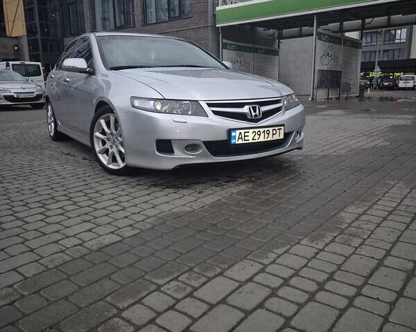 Серый Хонда Аккорд, объемом двигателя 2.35 л и пробегом 203 тыс. км за 6999 $, фото 5 на Automoto.ua