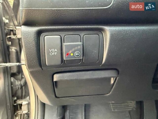 Сірий Хонда Аккорд, об'ємом двигуна 2 л та пробігом 188 тис. км за 6999 $, фото 32 на Automoto.ua