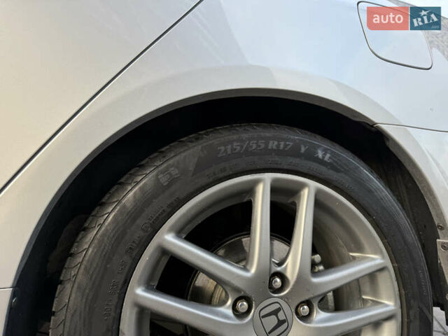 Серый Хонда Аккорд, объемом двигателя 2.4 л и пробегом 156 тыс. км за 9800 $, фото 25 на Automoto.ua