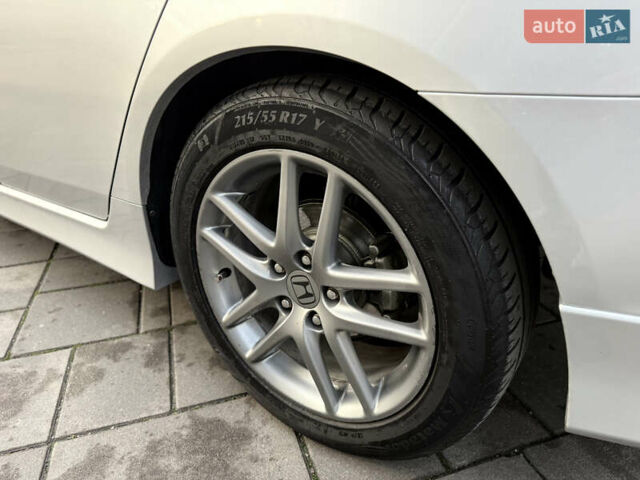 Серый Хонда Аккорд, объемом двигателя 2.4 л и пробегом 156 тыс. км за 9800 $, фото 23 на Automoto.ua