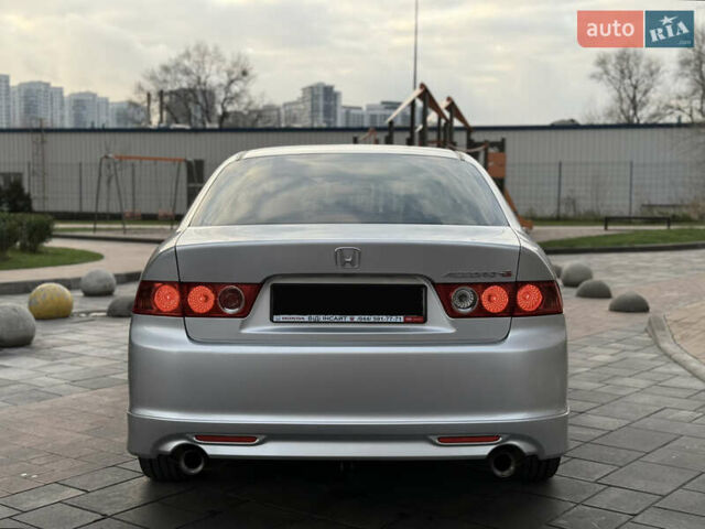Серый Хонда Аккорд, объемом двигателя 2.4 л и пробегом 156 тыс. км за 9800 $, фото 14 на Automoto.ua