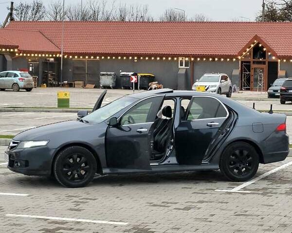 Сірий Хонда Аккорд, об'ємом двигуна 2 л та пробігом 420 тис. км за 5075 $, фото 24 на Automoto.ua