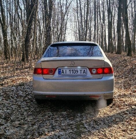 Сірий Хонда Аккорд, об'ємом двигуна 2 л та пробігом 370 тис. км за 4750 $, фото 2 на Automoto.ua