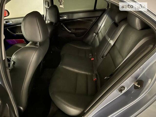 Серый Хонда Аккорд, объемом двигателя 2.4 л и пробегом 151 тыс. км за 10900 $, фото 28 на Automoto.ua