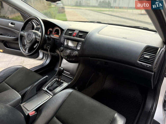 Серый Хонда Аккорд, объемом двигателя 2.4 л и пробегом 156 тыс. км за 9800 $, фото 41 на Automoto.ua