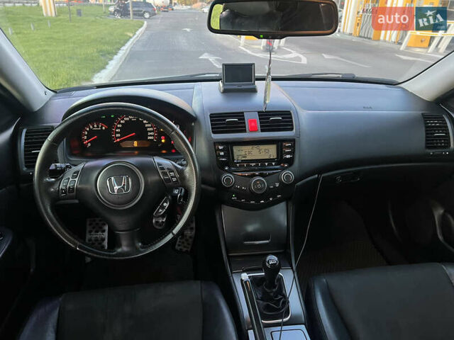 Серый Хонда Аккорд, объемом двигателя 2.35 л и пробегом 375 тыс. км за 7700 $, фото 12 на Automoto.ua