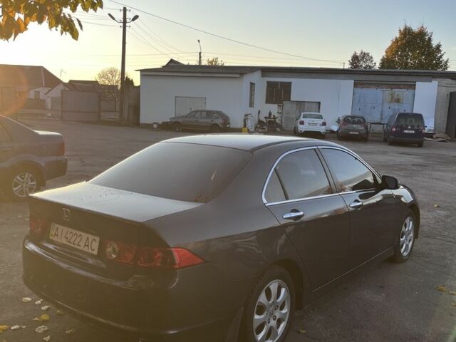 Сірий Хонда Аккорд, об'ємом двигуна 2 л та пробігом 275 тис. км за 6200 $, фото 5 на Automoto.ua