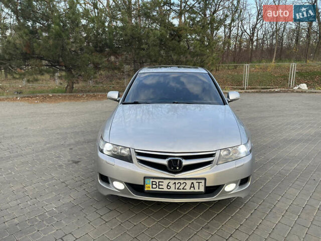 Серый Хонда Аккорд, объемом двигателя 2.4 л и пробегом 260 тыс. км за 6800 $, фото 7 на Automoto.ua