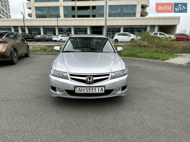 Серый Хонда Аккорд, объемом двигателя 2 л и пробегом 205 тыс. км за 8000 $, фото 9 на Automoto.ua