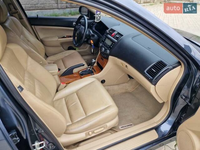 Сірий Хонда Аккорд, об'ємом двигуна 2 л та пробігом 353 тис. км за 7300 $, фото 10 на Automoto.ua
