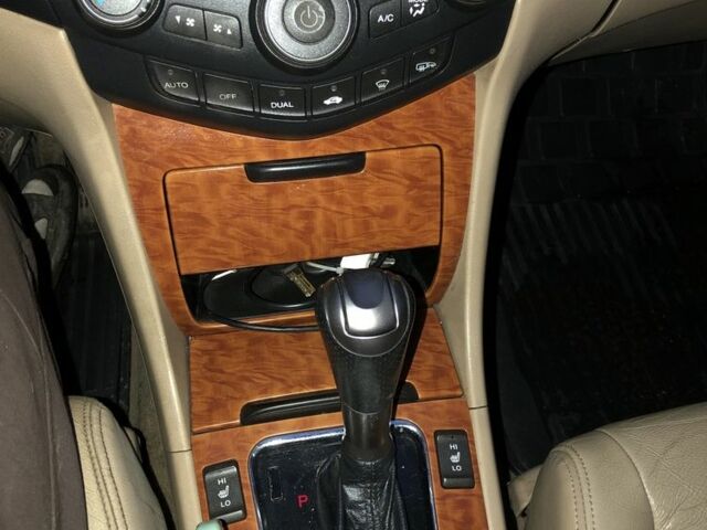 Сірий Хонда Аккорд, об'ємом двигуна 2.4 л та пробігом 244 тис. км за 5600 $, фото 10 на Automoto.ua