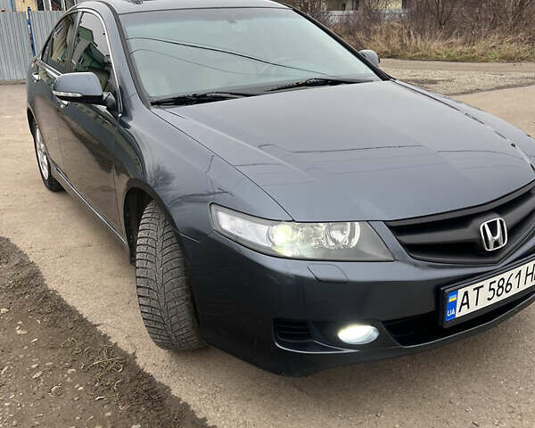 Сірий Хонда Аккорд, об'ємом двигуна 2 л та пробігом 300 тис. км за 6700 $, фото 5 на Automoto.ua