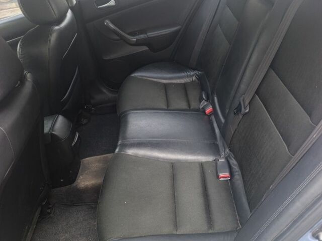 Сірий Хонда Аккорд, об'ємом двигуна 2 л та пробігом 215 тис. км за 6250 $, фото 4 на Automoto.ua