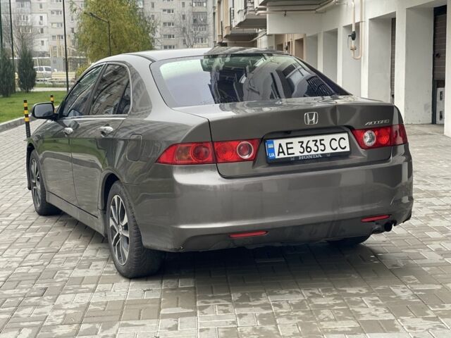 Серый Хонда Аккорд, объемом двигателя 2 л и пробегом 252 тыс. км за 4650 $, фото 1 на Automoto.ua
