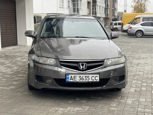 Серый Хонда Аккорд, объемом двигателя 2 л и пробегом 252 тыс. км за 4650 $, фото 4 на Automoto.ua