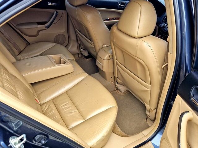 Сірий Хонда Аккорд, об'ємом двигуна 2 л та пробігом 353 тис. км за 7300 $, фото 4 на Automoto.ua