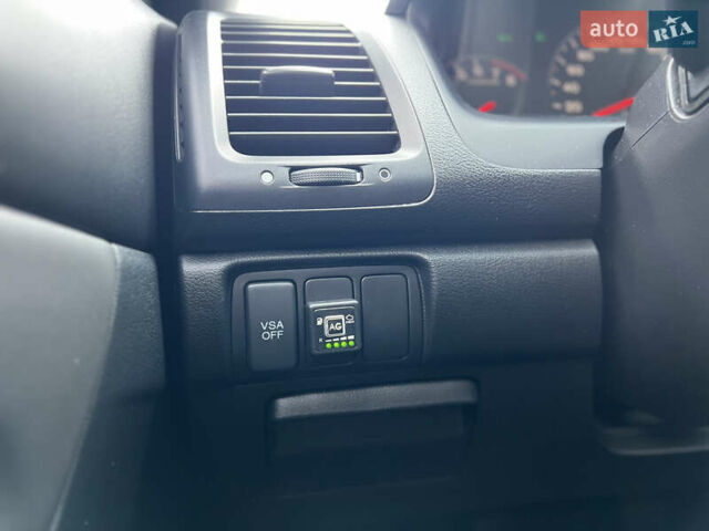 Сірий Хонда Аккорд, об'ємом двигуна 2 л та пробігом 198 тис. км за 6999 $, фото 29 на Automoto.ua