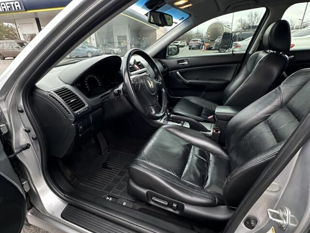 Серый Хонда Аккорд, объемом двигателя 2 л и пробегом 205 тыс. км за 8000 $, фото 7 на Automoto.ua