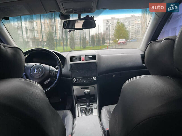 Серый Хонда Аккорд, объемом двигателя 2 л и пробегом 252 тыс. км за 4650 $, фото 14 на Automoto.ua