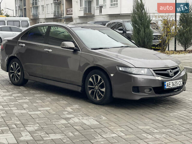 Серый Хонда Аккорд, объемом двигателя 2 л и пробегом 252 тыс. км за 4650 $, фото 3 на Automoto.ua