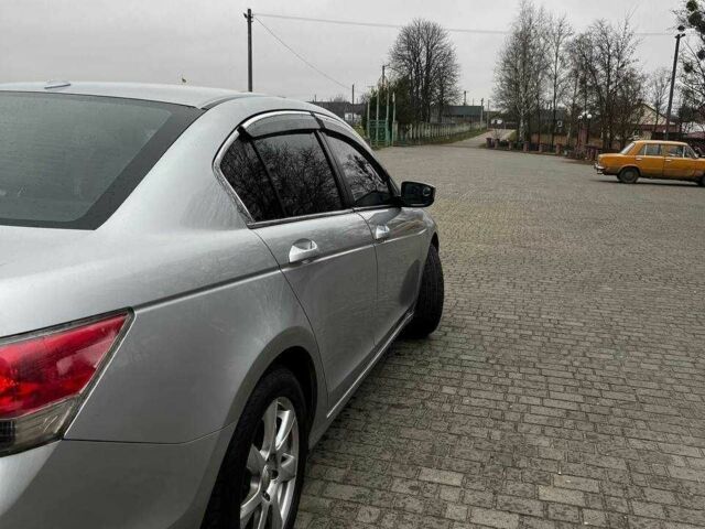 Серый Хонда Аккорд, объемом двигателя 2.4 л и пробегом 260 тыс. км за 6000 $, фото 4 на Automoto.ua