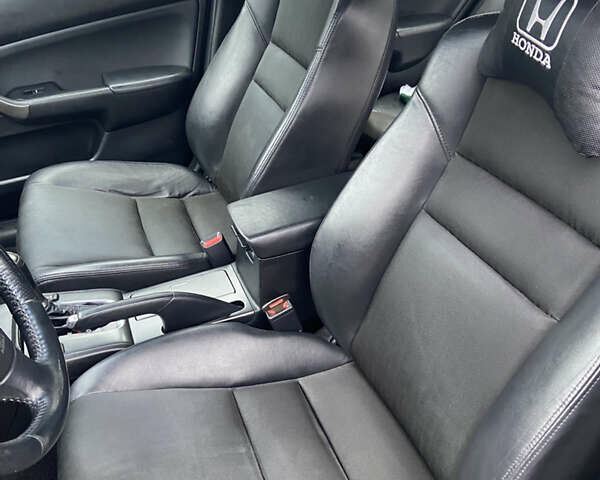 Серый Хонда Аккорд, объемом двигателя 2 л и пробегом 218 тыс. км за 7100 $, фото 9 на Automoto.ua