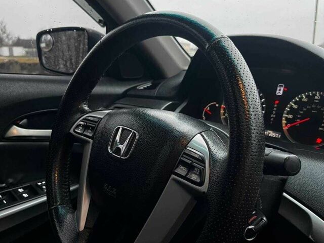 Серый Хонда Аккорд, объемом двигателя 2.4 л и пробегом 260 тыс. км за 6000 $, фото 12 на Automoto.ua