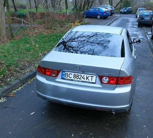 Серый Хонда Аккорд, объемом двигателя 2 л и пробегом 296 тыс. км за 6800 $, фото 5 на Automoto.ua