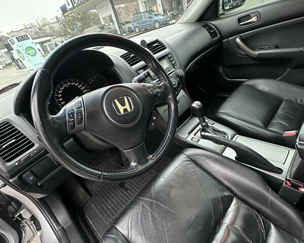 Серый Хонда Аккорд, объемом двигателя 2 л и пробегом 205 тыс. км за 8000 $, фото 19 на Automoto.ua