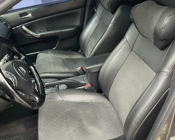 Серый Хонда Аккорд, объемом двигателя 2 л и пробегом 252 тыс. км за 4650 $, фото 8 на Automoto.ua