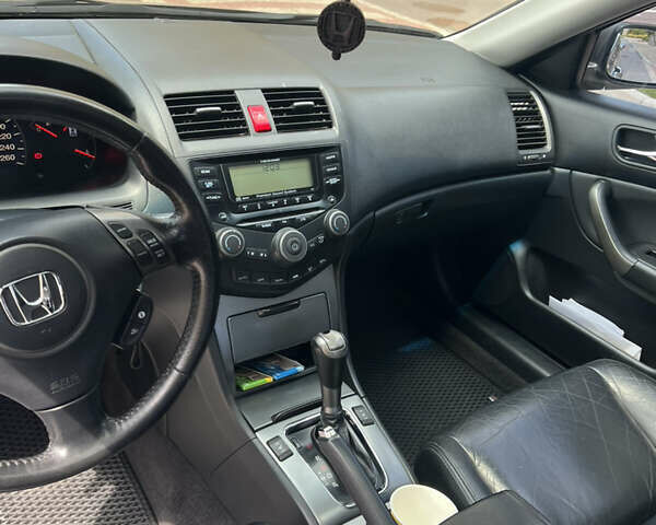 Серый Хонда Аккорд, объемом двигателя 2.4 л и пробегом 250 тыс. км за 7700 $, фото 26 на Automoto.ua