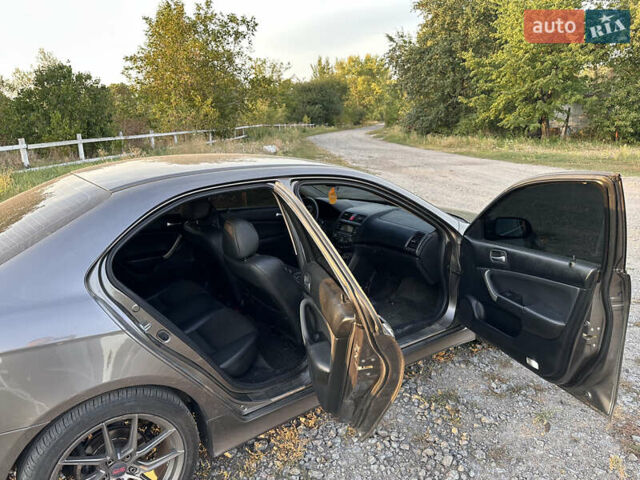 Хонда Аккорд 2007 в Виннице на Automoto.ua Серый Хонда Аккорд, объемом двигателя 2.4 л и пробегом 260 тыс. км за 6900 $, фото 5 на Automoto.ua