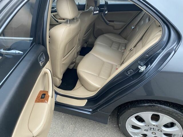 Сірий Хонда Аккорд, об'ємом двигуна 2 л та пробігом 270 тис. км за 6200 $, фото 5 на Automoto.ua